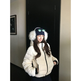 排骨羽绒服2025冬新款巨好看白色连帽保暖短款修身加厚棉衣外套女
