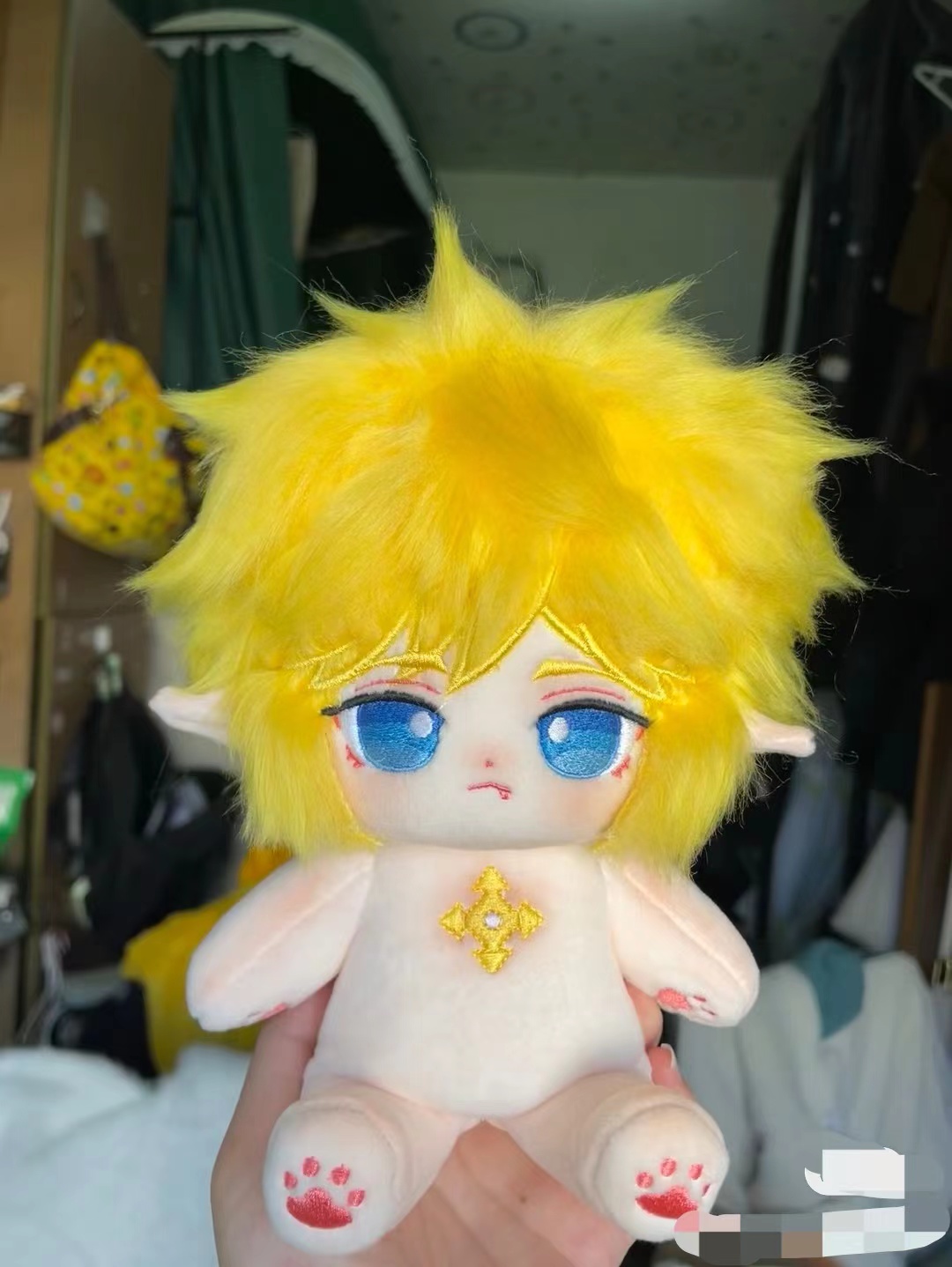 原创凹凸世界周边金20cm棉花娃娃仿一番赏可爱送人礼物正版