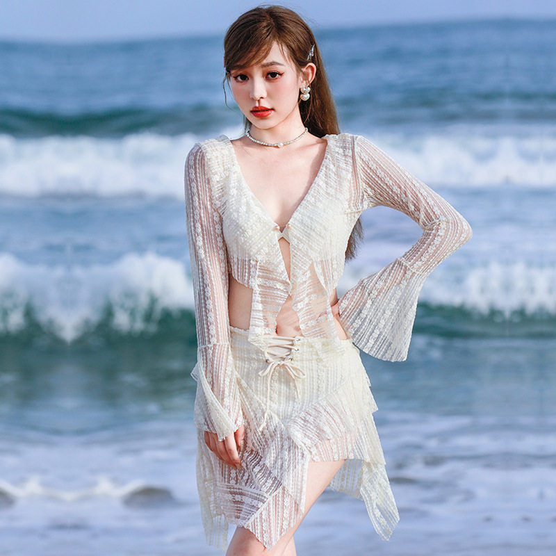 日本泳衣女比基尼分体泳装四件套聚拢泡温泉游泳衣时尚性感仙女风
