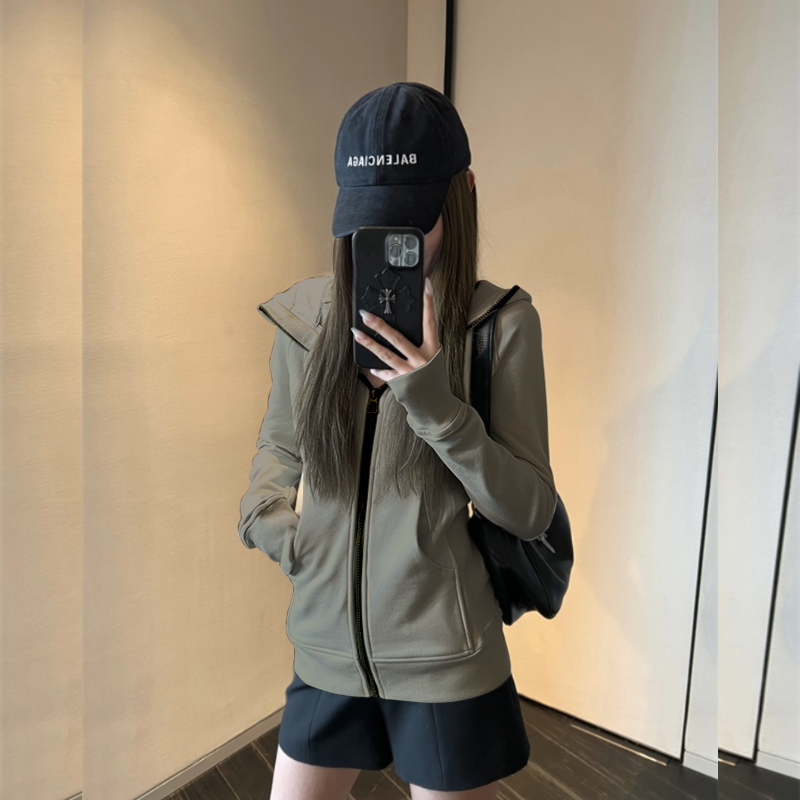 外套女春秋款修身运动开春穿搭上短外套