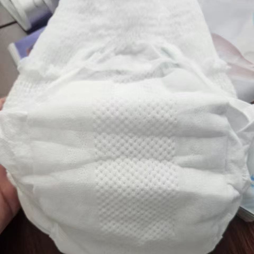 牛牛婴儿纸尿裤拉拉裤柔薄舒适干拉拉裤/学步裤/成长