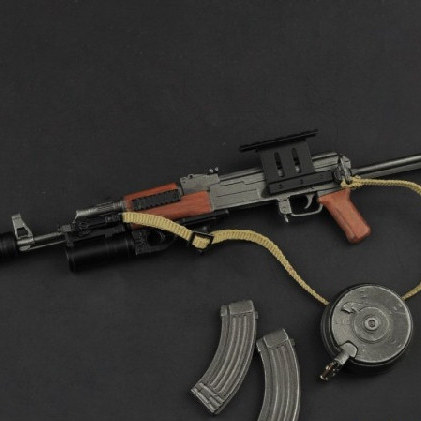 1/6比例AK47兵人武器模型 ZYTOYS ak47 塑料模型不可发射非真人用