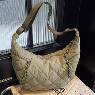韩版新品冬季棉服包小众设计单肩斜挎包大容量饺菱格通勤时尚女包