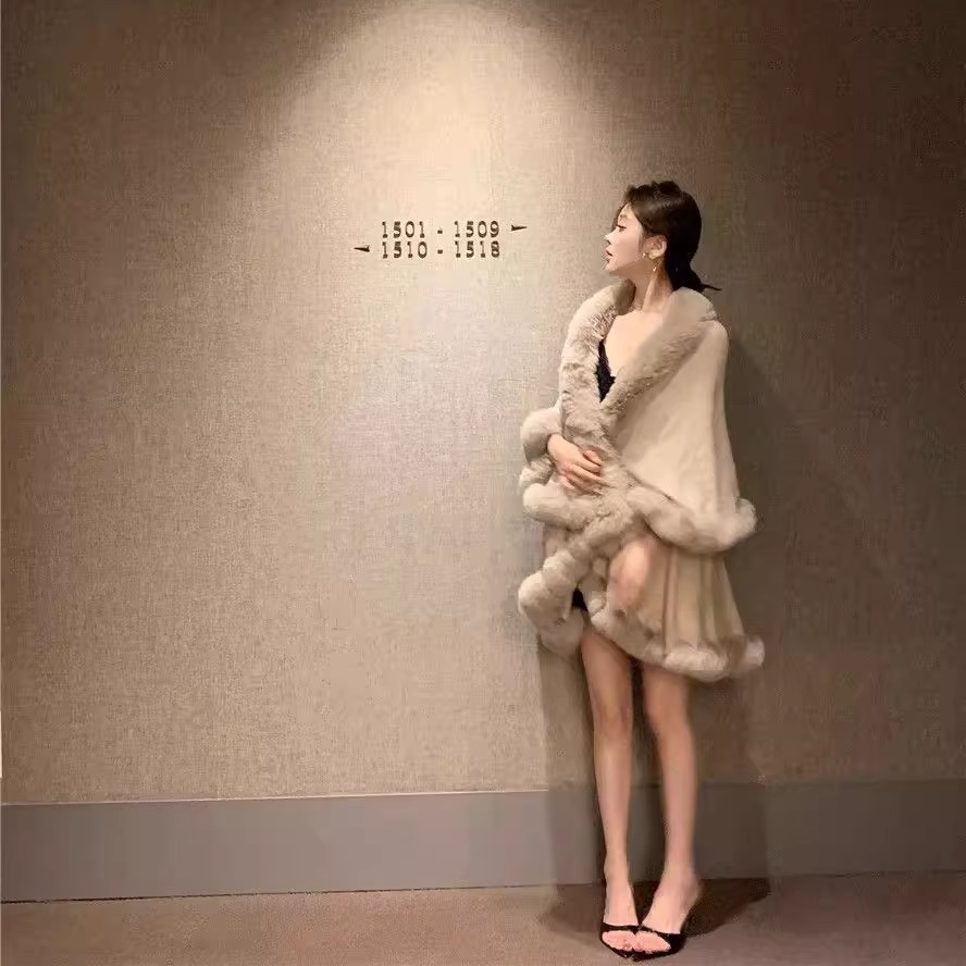 复古针织不规则毛毛边斗篷外套