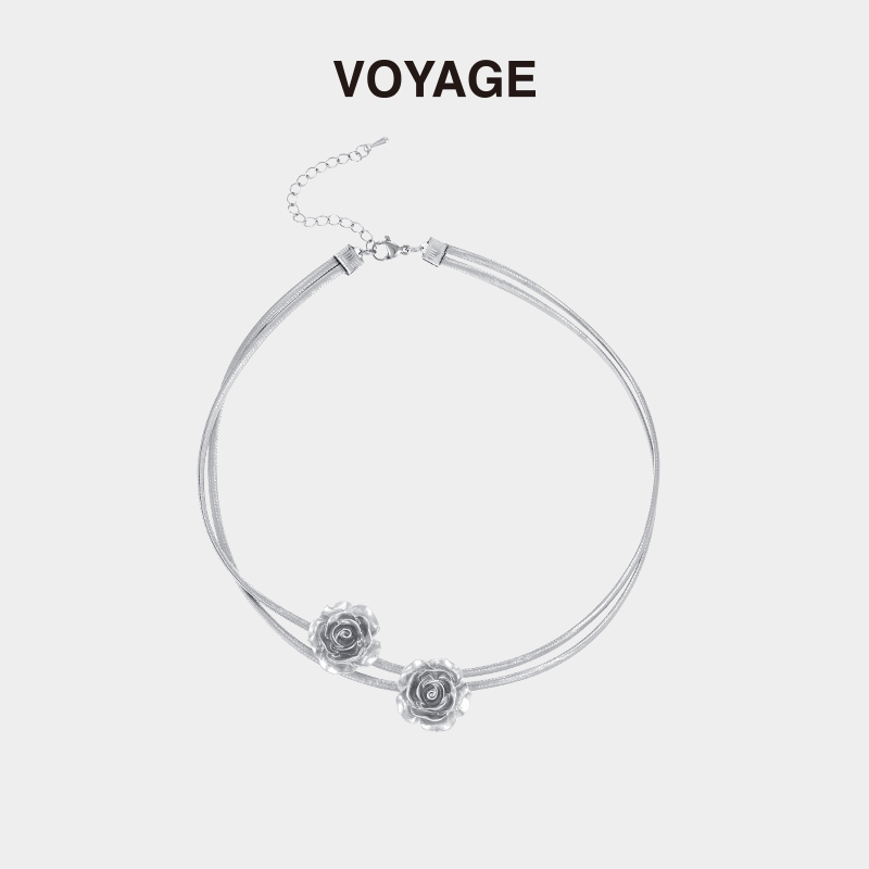VOYAGE银色玫瑰花皮革choker项链