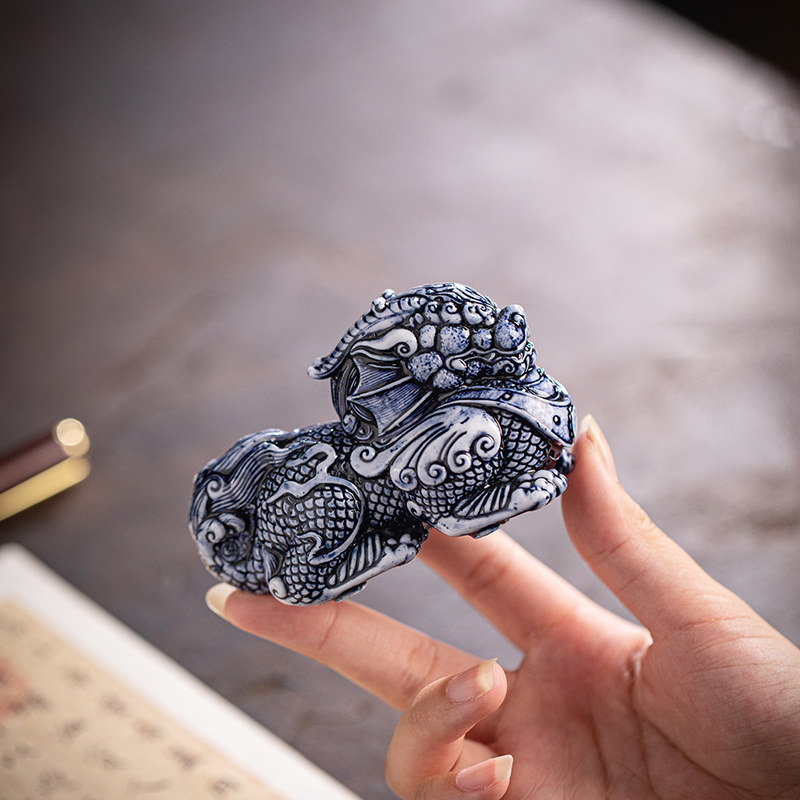 陶瓷招财貔貅瑞兽摆件实心创意家居茶室茶宠书房镇纸桌面小装饰品