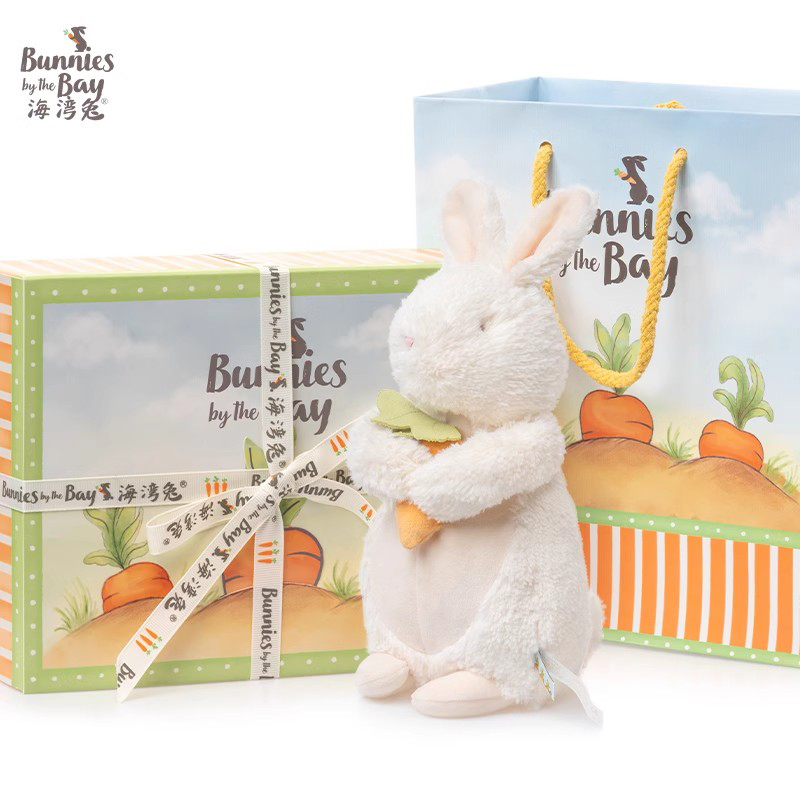 Bunnies抱萝卜兔子毛绒公仔礼物