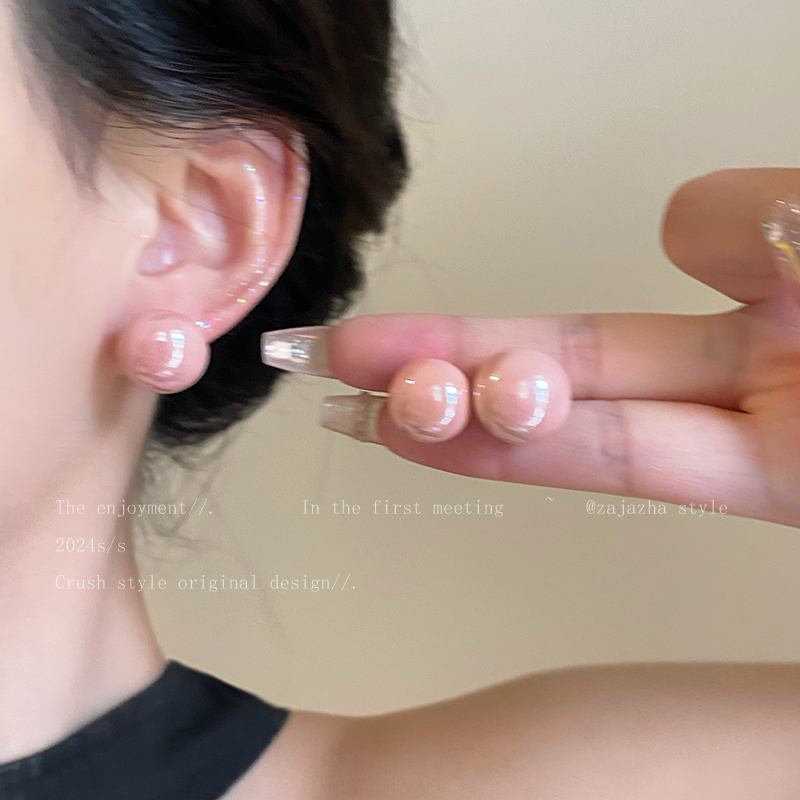 粉色陶瓷珍珠耳钉女2024新款爆款轻奢耳环高级感夏季轻奢甜美耳饰