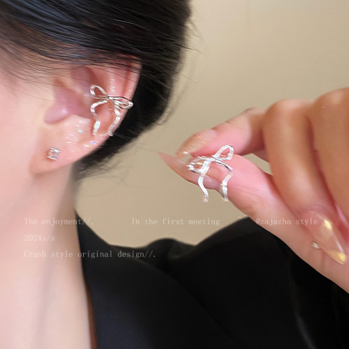 银色丝带蝴蝶结无耳洞耳骨夹女生独特漂亮耳环2026新款甜美风耳夹