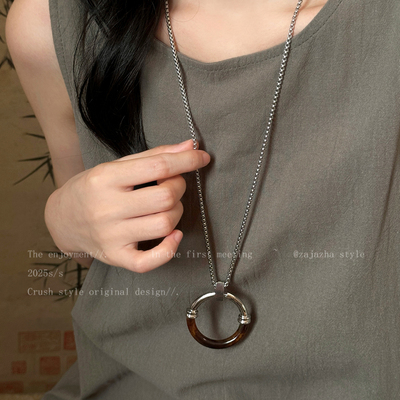 玳瑁色拼接圆圈吊坠项链女