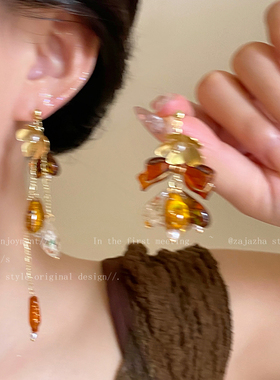 美拉德流苏夸张耳钉女款复古港风花朵耳环重工独特高级感冬季耳饰