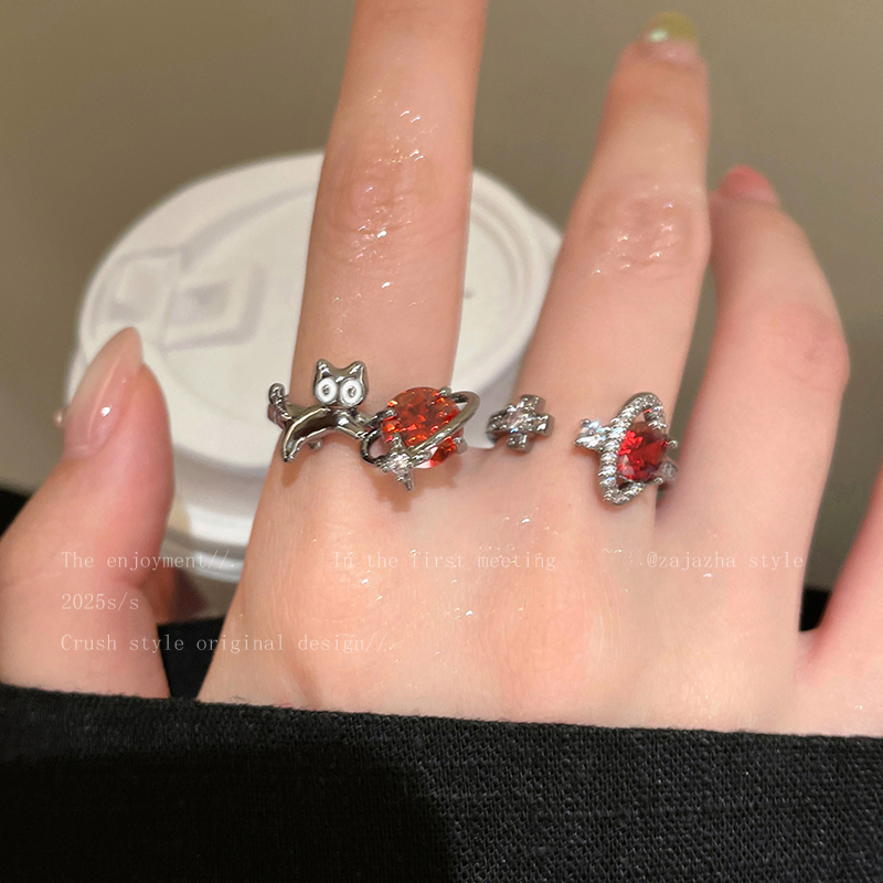 童趣可爱~暗黑风喵咪水晶戒指女