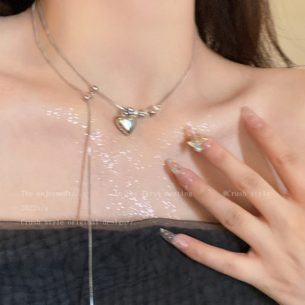 甜酷爱心长款流苏毛衣项链女秋冬高级感气质项链轻奢小众设计配饰
