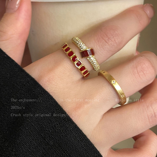 安可拉红色开口戒指女秋冬2026新款叠戴食指戒小众设计高级感指环