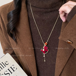 马到福来~红色丝绒小马项链新年本命年秋冬毛衣链轻奢高级感配饰