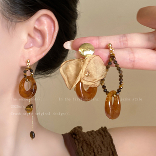 新中式复古不对称流苏耳环女款美拉德高级感耳钉2026新款秋冬耳饰