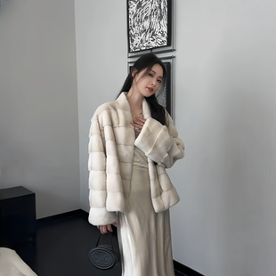 环保天鹅绒整貂皮大衣V领横排新水貂毛皮草女复古冬外套短款年轻