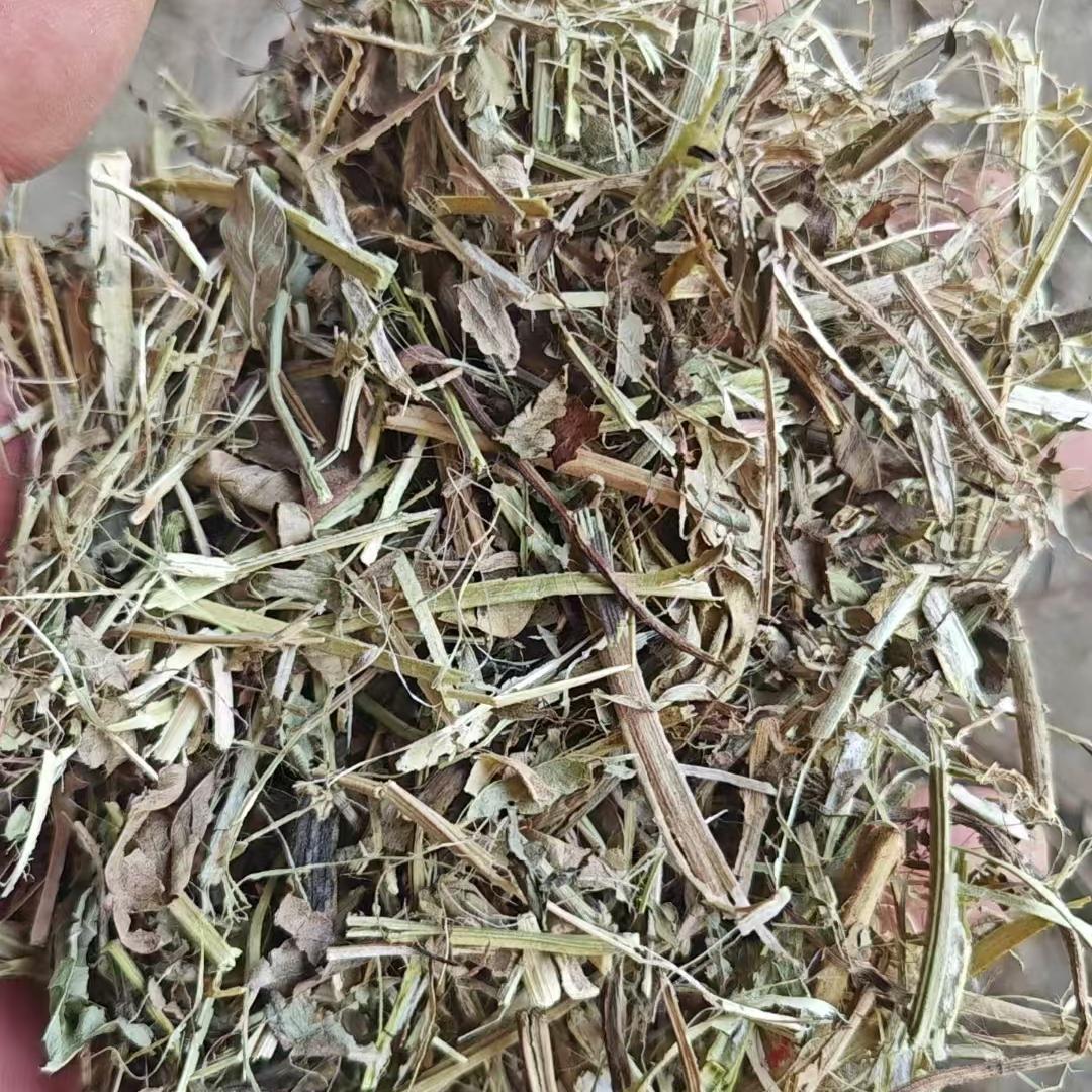 晒干花生秧草料颗粒草粉花生枯干