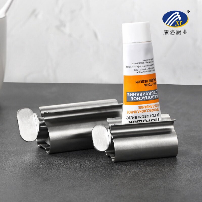 厂家直供不锈钢挤压牙膏器不锈钢牙膏座手动旋转挤洗面奶器夹免打