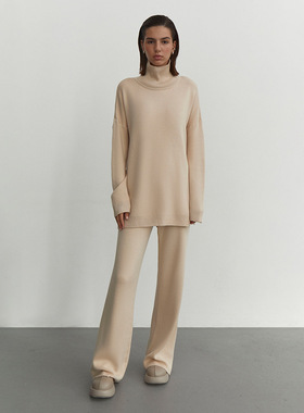 Wideleg pants with high-neck sweater针织阔腿裤高领毛衣套装女