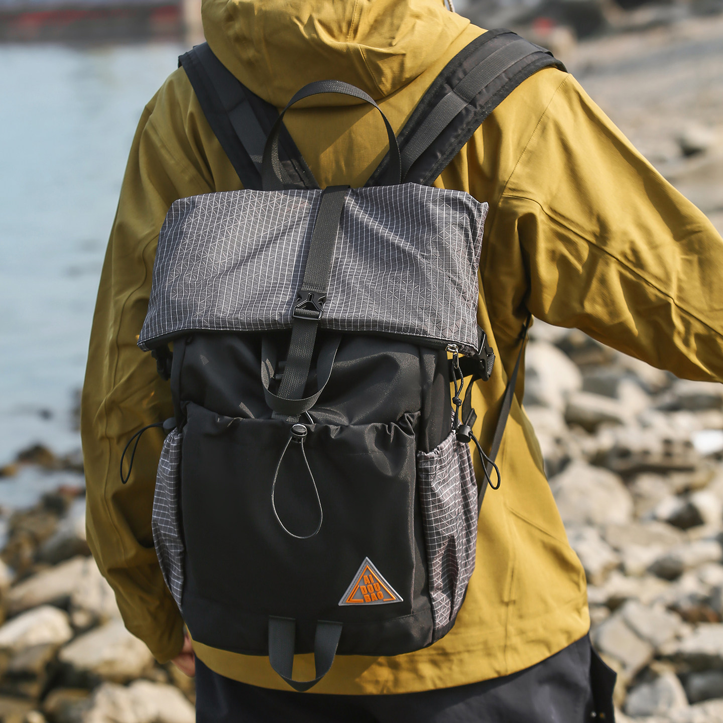 徒步大容量双肩包女轻便防水运动户外登山背包男露营包旅行书包,箱包皮具/热销女包/男包,双肩背包,淘宝优惠券,粉丝福利购,淘宝优惠卷