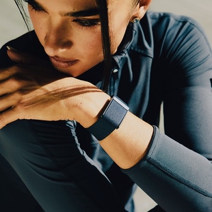 美国直邮WHOOP 5.0/MG智能运动手环12个月会员健康监测追踪器防水