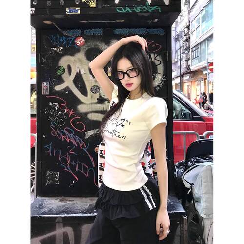 新款韩系修身短袖T恤女夏