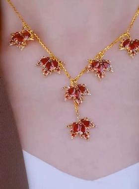 秋冬新款红色枫叶流苏项链女时尚