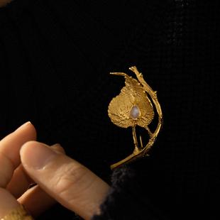 胸花 由子野原创高级感秋冬毛衣胸针自然百搭小众精致徽章高端时尚