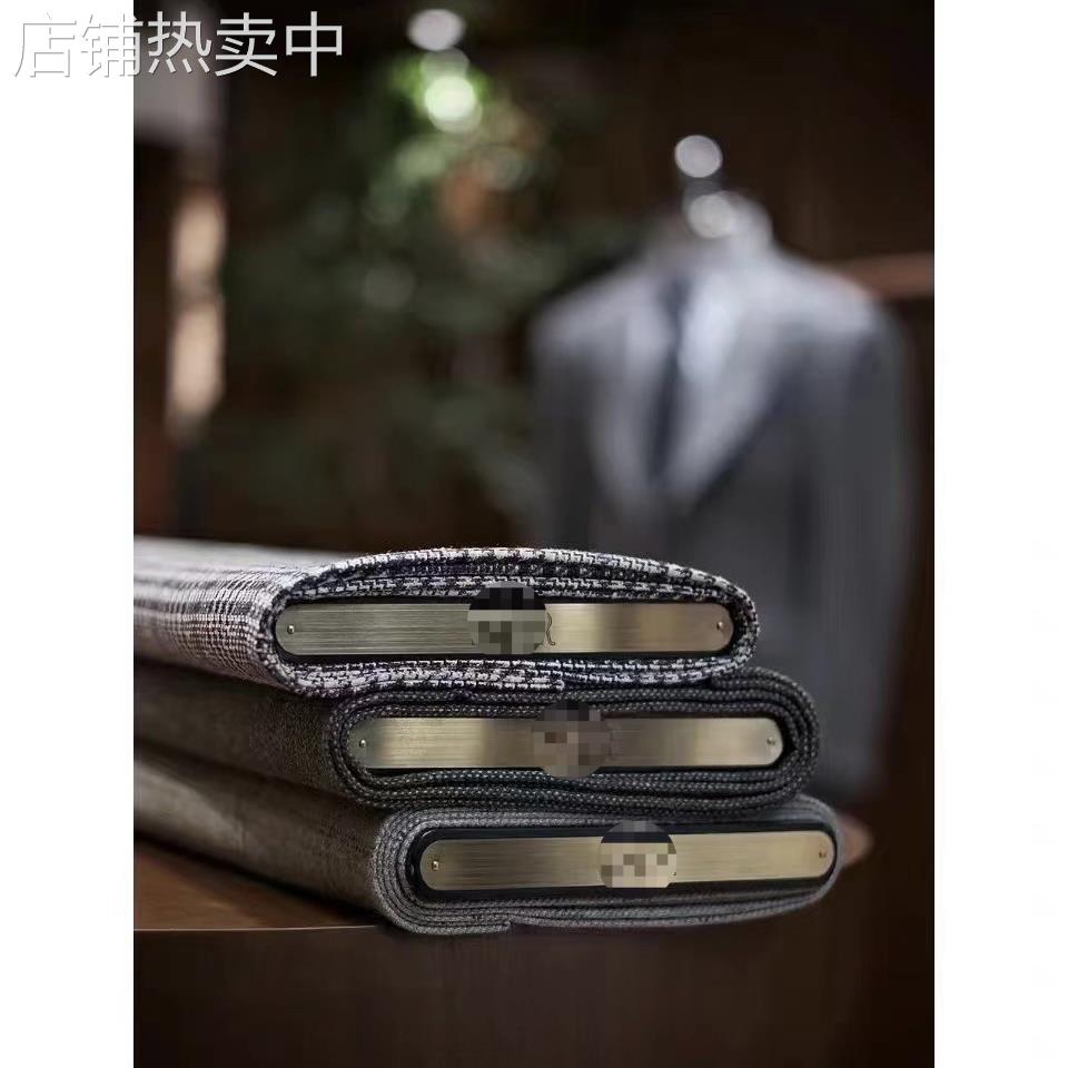 黑色卷布板实木布料收纳板西服旗袍面料陈列板logo