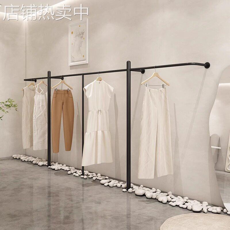 服装展示架黑色衣杆上墙侧挂架女童装店货架落地式挂衣架陈列架