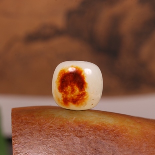 13mm新疆红沁皮和田玉籽料单珠黄沁老型珠珠子手链多宝配珠圆珠