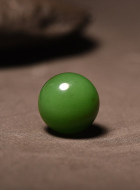 圆珠单株手串籽料碧玉