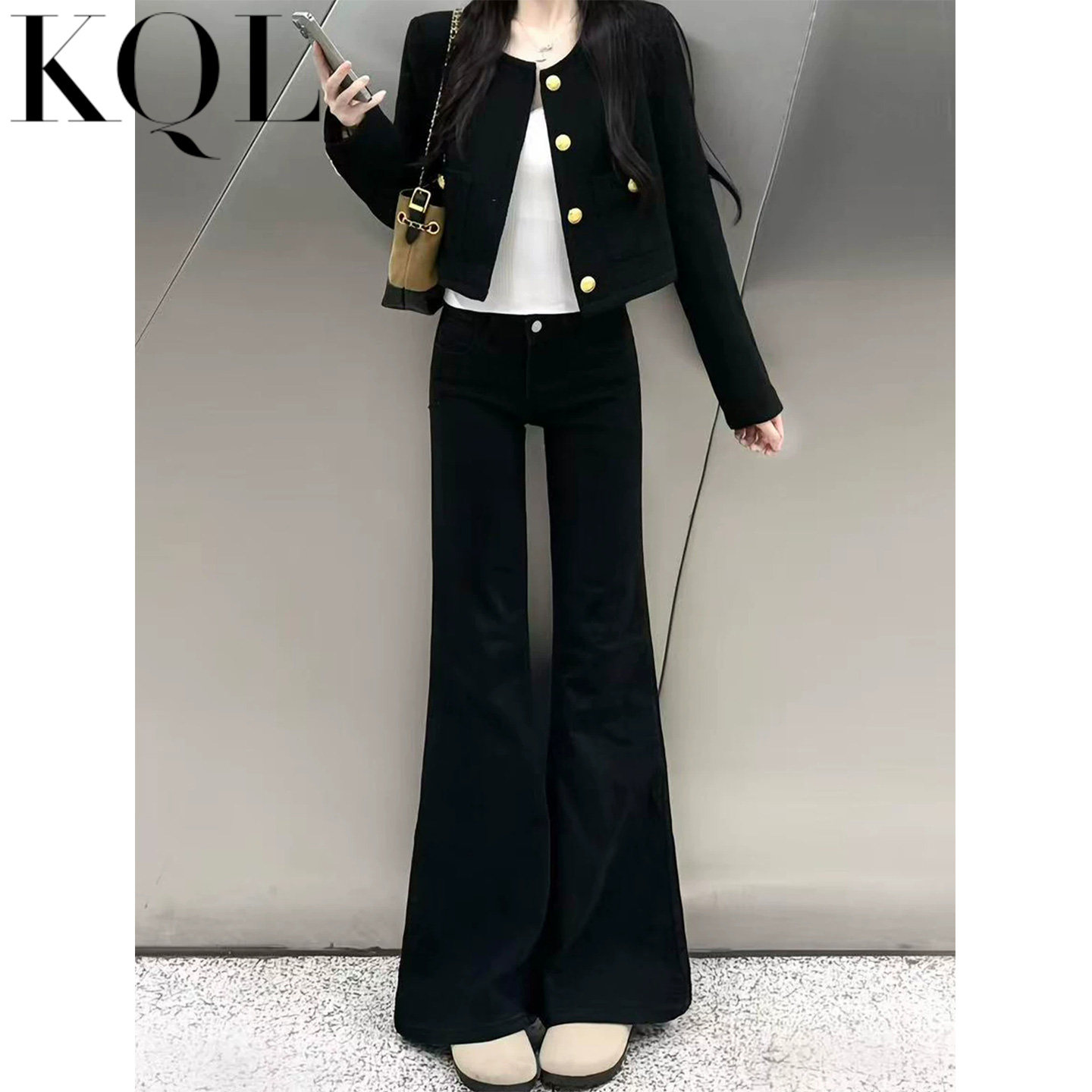黑色直筒不贴腿微喇牛仔裤女2026秋季新款美式辣妹低腰显瘦喇叭裤