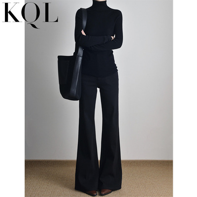 黑色西装裤不贴腿高跟鞋配喇叭裤