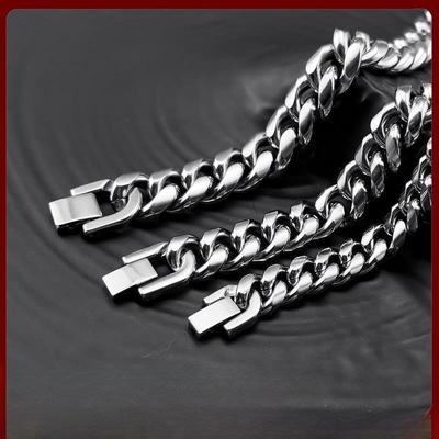 Mens personalized titanium steel Cuban chain necklace jewel