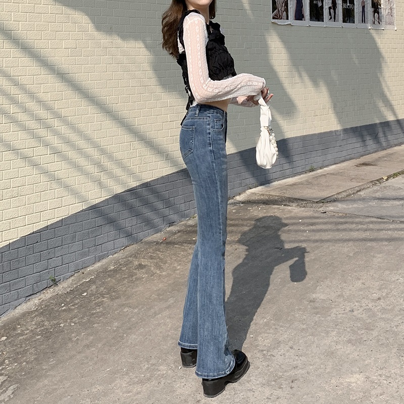 微喇叭牛仔裤女2022春装新款高腰复古紧身直筒修身显瘦小香风裤子