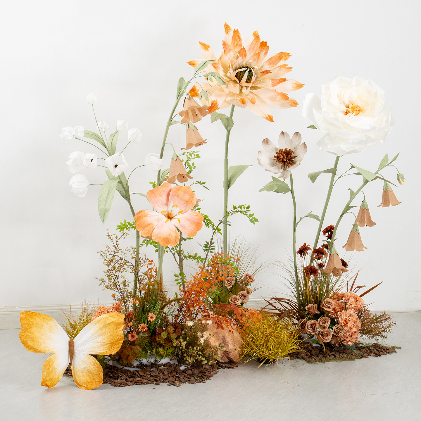 秋意橱窗装饰巨型纸花蝴蝶造景