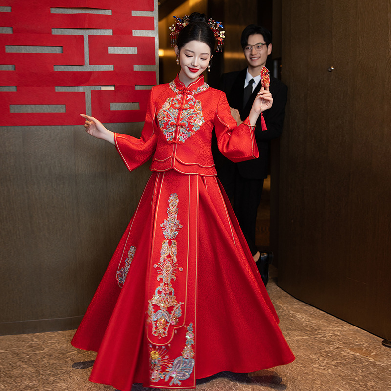 2025新款新中式国风秀禾服新娘结婚订婚礼服红色敬酒出阁服嫁衣女