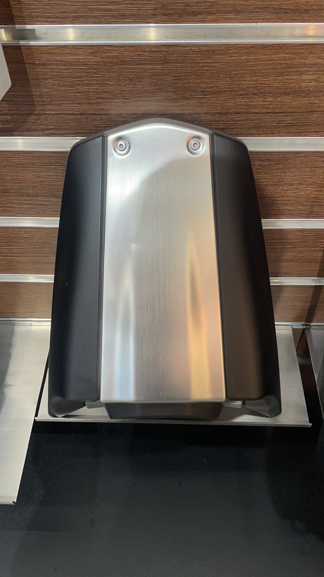 本田原厂CB1000R后座驼峰