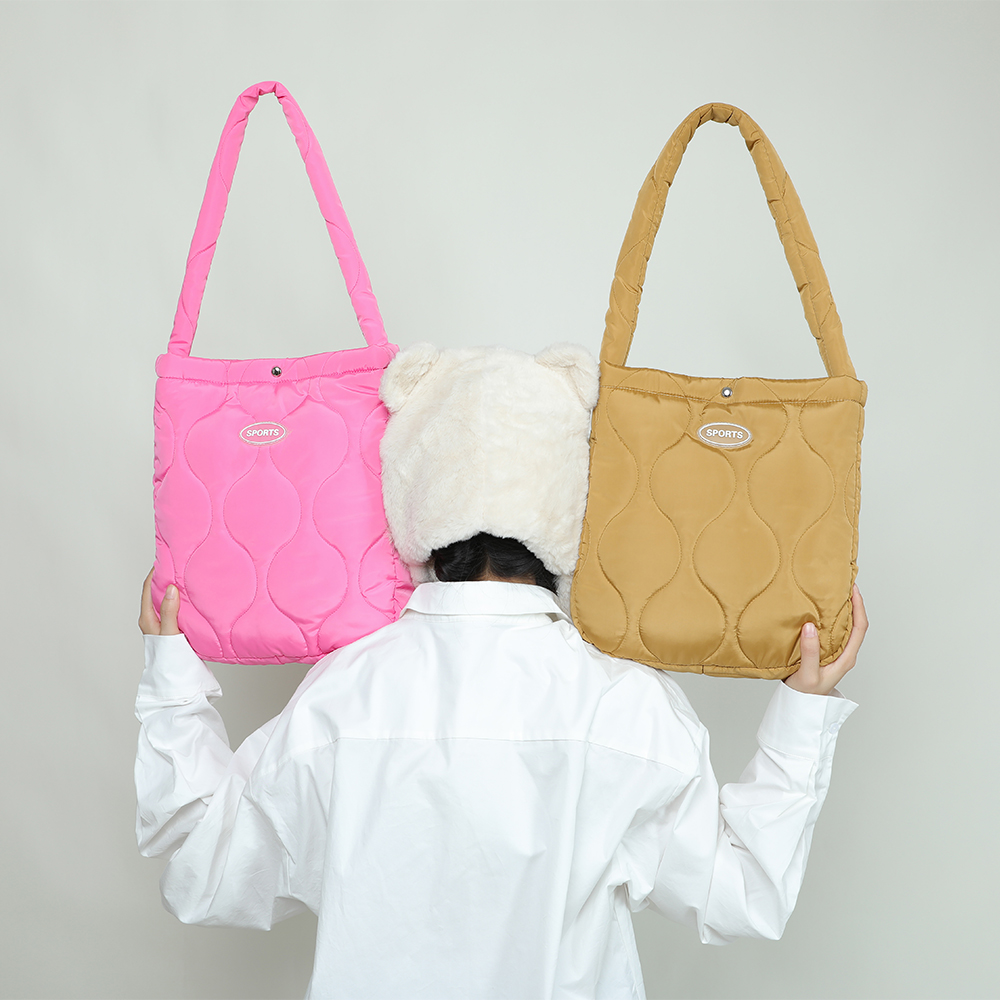 EHOOO秋冬羽绒充棉包单肩腋下包