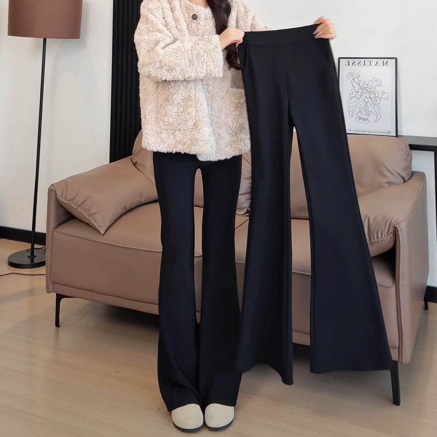 黑色微喇西装裤女秋季2026新款大码胖mm显瘦西裤小个子喇叭休闲裤