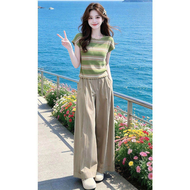 慵懒松弛感一整套女夏季