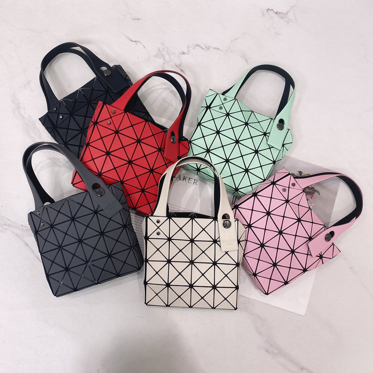 市面Z好品质三宅mini小方盒几何菱格小方包迷你小手提女包