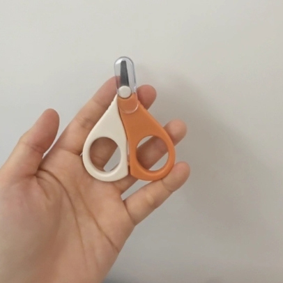 母婴个护宝宝指甲刀磨甲器新生儿宝宝安全指甲刀4