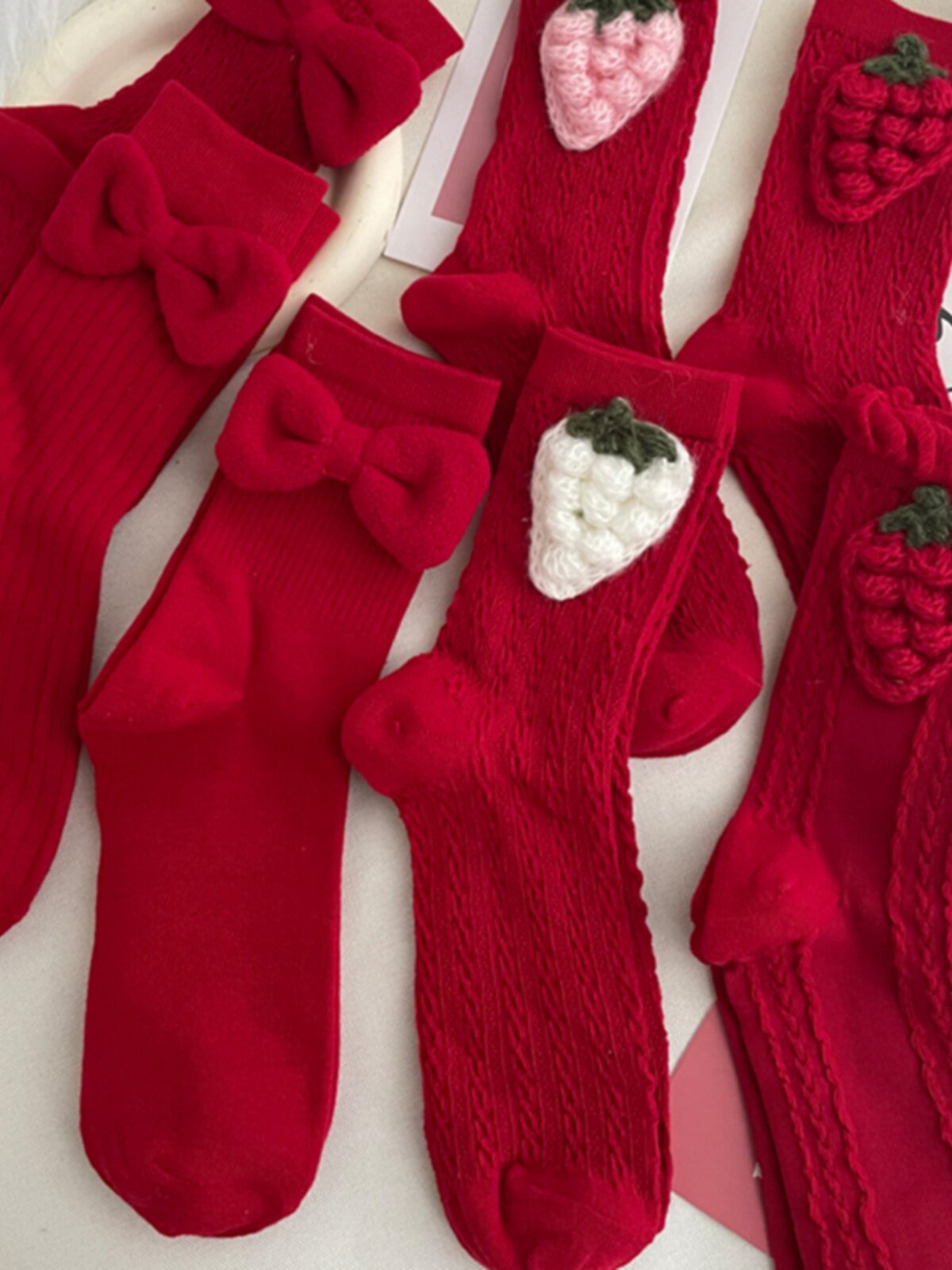 여성용 달콤한 레드 미드 종아리 양말 귀여운 딸기 리본 버건디 새해 동물의 해 인터넷 연예인 트렌드