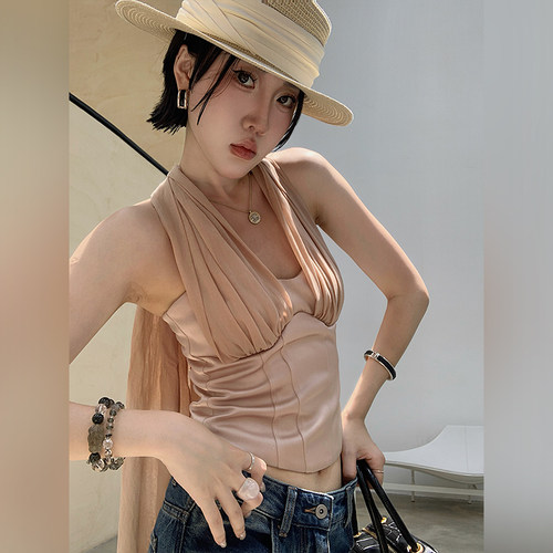 十三粥 雕塑曲线 时尚性感上衣女夏自带胸垫舒适亲肤百搭挂脖显瘦