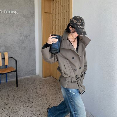 十三粥 气场聚焦 莱赛尔天丝时尚短款风衣女秋宽松立领双排扣酷飒