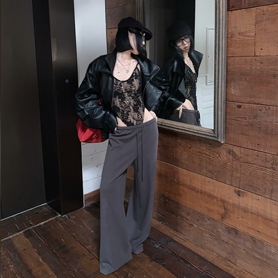 十三粥 昼夜双生 性感V领蕾丝吊带无袖打底背心气质修身连体上衣