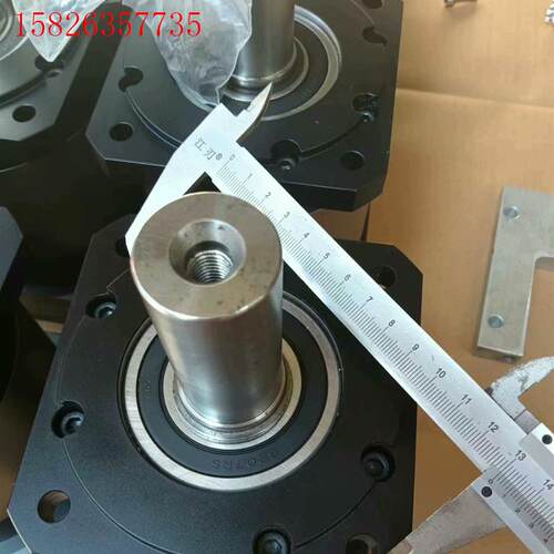 台湾良荣LR130行星减速机:LRF120一L2一50一(议价)